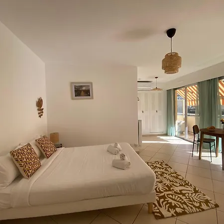 アパート Camille Joli Clim Centre マントン